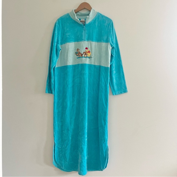Vintage Disney Winnie the Pooh Teal Velour Sleep Nightgown Tigger Christmas Med - Picture 1 of 11